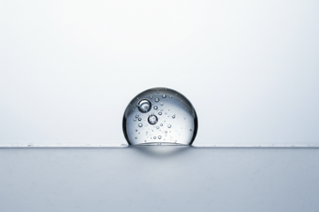 Niacinamide for Oily Skin: What It Does and What It Doesn't